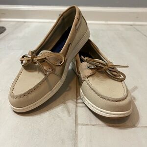 NWOT Sperry Angelfish Sz 6.5